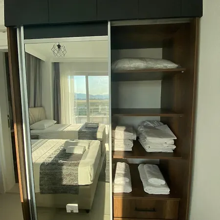 Airport Villa With Private Pool 2